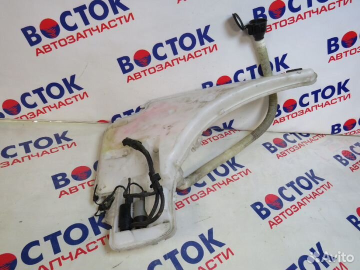 Бачок омывателя BMW 320D E91