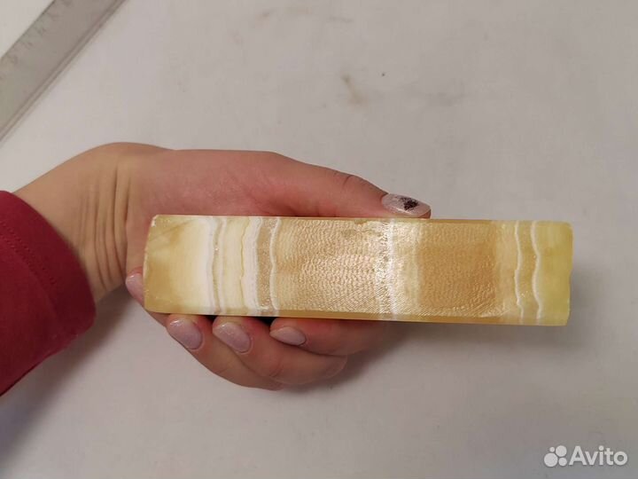 Сфинкс из камня. Оникс или Селенит