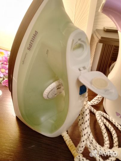 Утюг Philips GC 1420