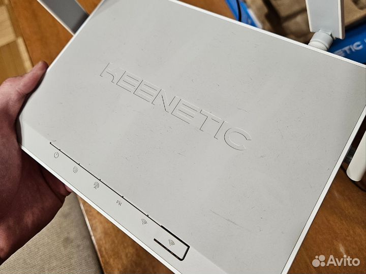 Роутер keenetic hero 4g (kn-2310)