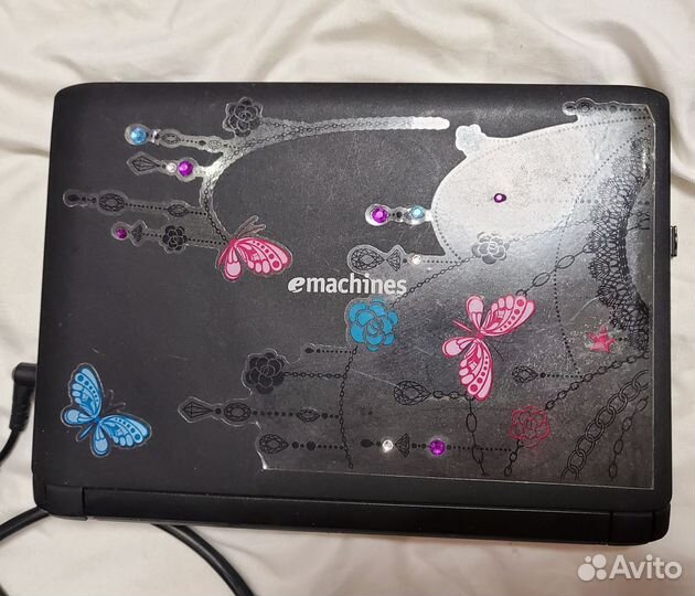 Нетбук emachines