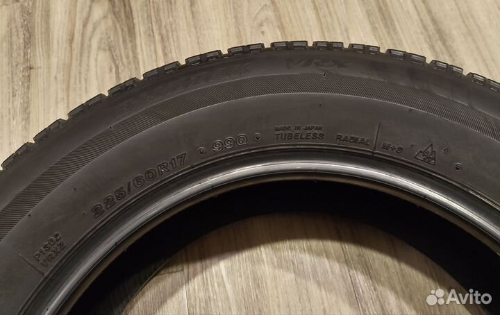 Bridgestone Blizzak VRX 225/60 R17 99Q