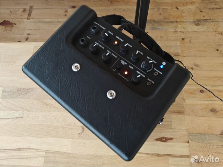 Гитарный комбоусилитель