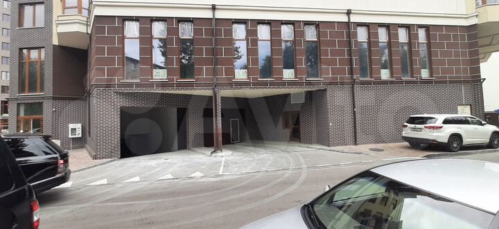 Машиноместо, 18 м²