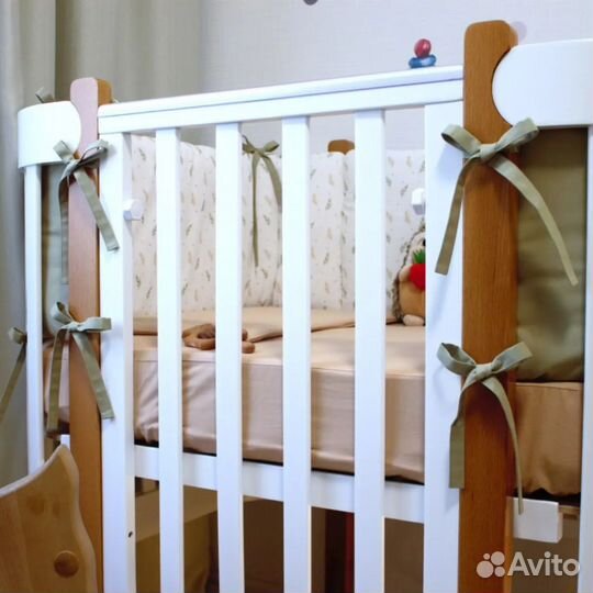 Бортики в детскую кроватку новые Mommy LUX