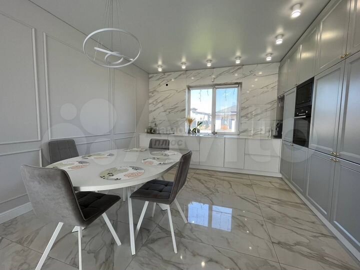 Коттедж 132 м² на участке 10 сот.