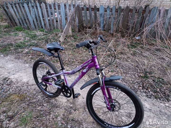 Велосипед для девочки на рост 135-150 см
