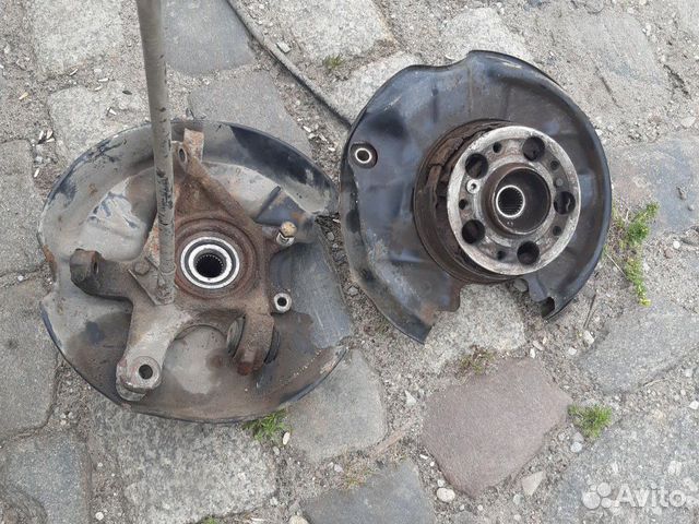 Задний кулак Mercedes W201