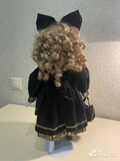 Кукла фарфоровая remeco collection