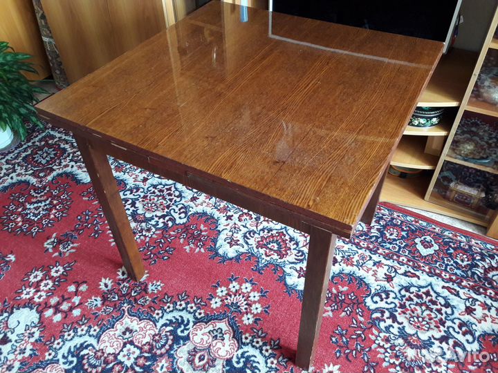Советский полированный обеденный стол