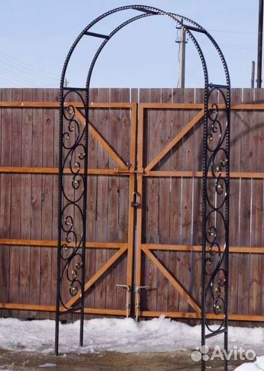 Арка садовая