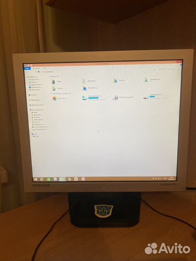 Монитор Samsung