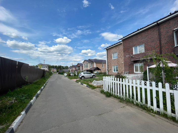 2-к. квартира, 55 м², 1/2 эт.