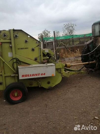 Пресс-подборщик Claas Rollant 44, 1990