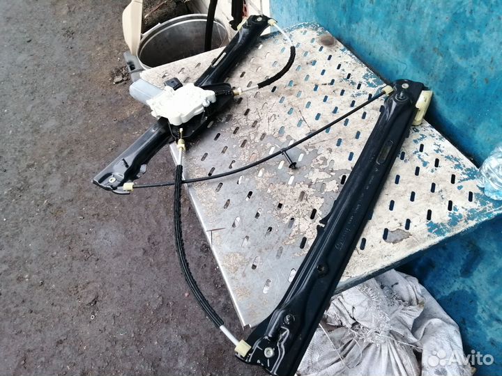 Стеклоподъемник передний левый BMW X4 F26 X3 F25