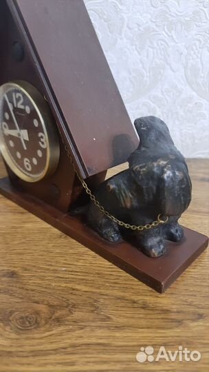 Настольные часы Маяк