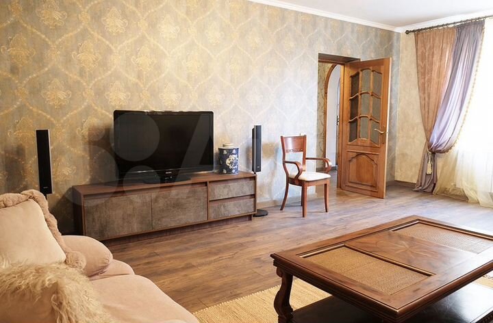 Дом 200 м² на участке 3 сот.