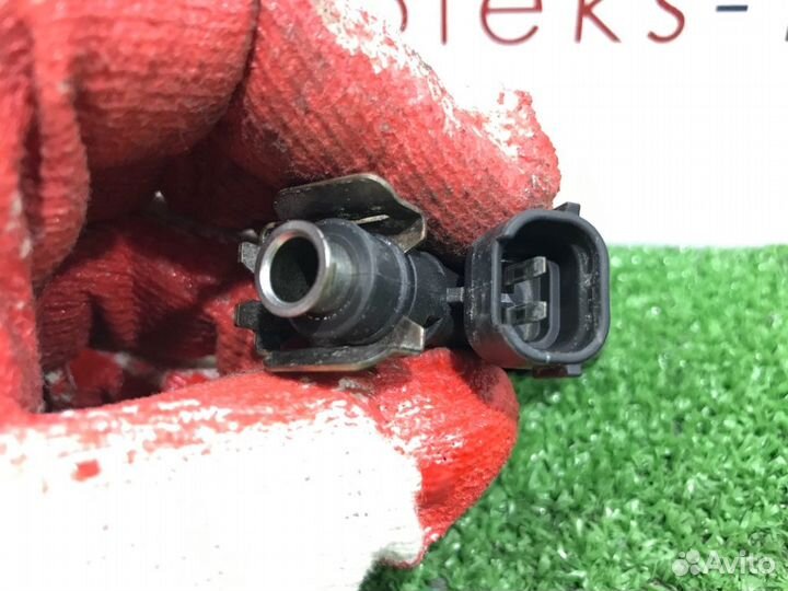 Форсунка инжекторная Audi A6 C6 BDW