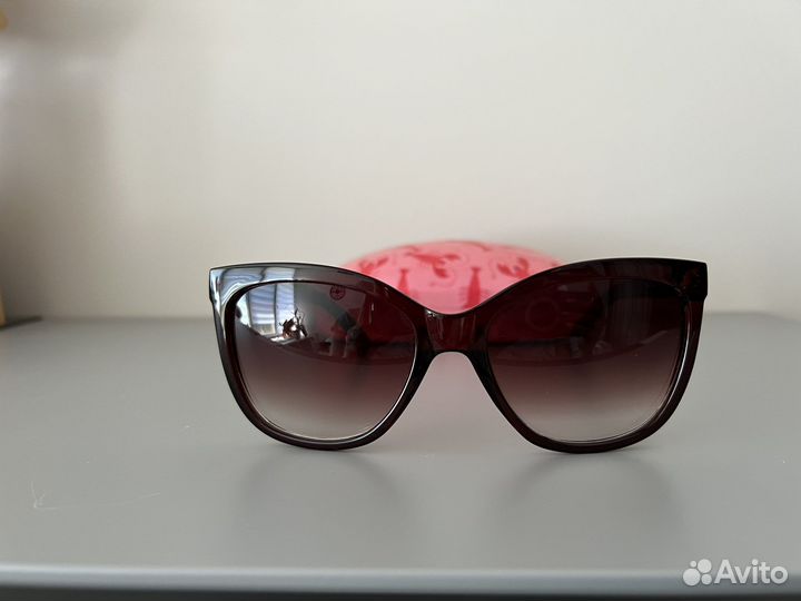 Солнцезащитные очки женские