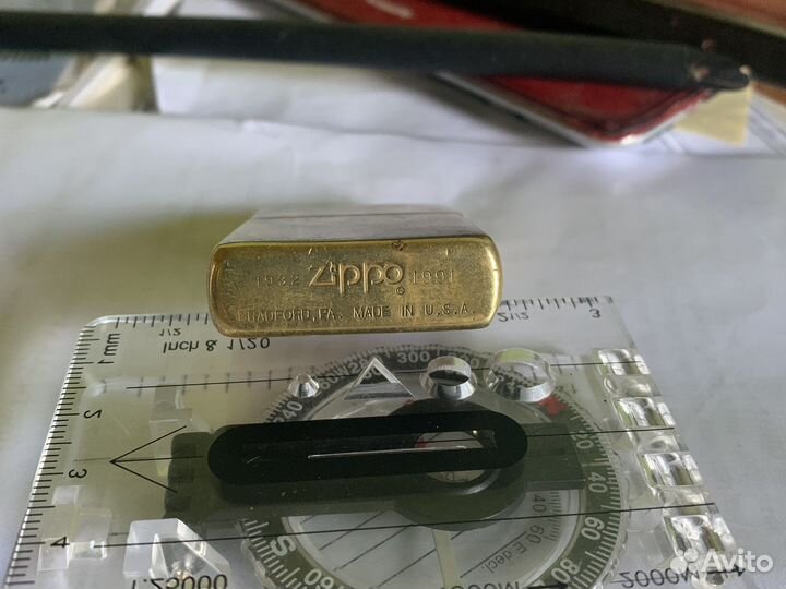 Зажигалка бензиновая zippo бу
