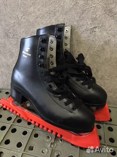 Коньки для фигурного катания профессиональные