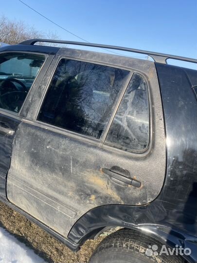 Двери Mercedes ML W163 черный