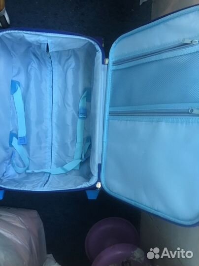 Чемодан на колесах детский