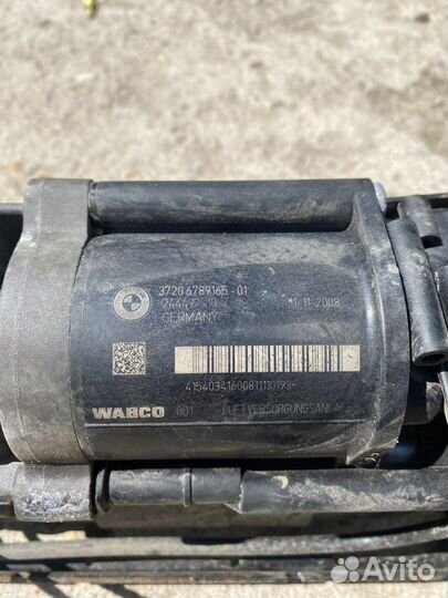 Компресор пневмоподвески bmw f 07 f 02 f 10