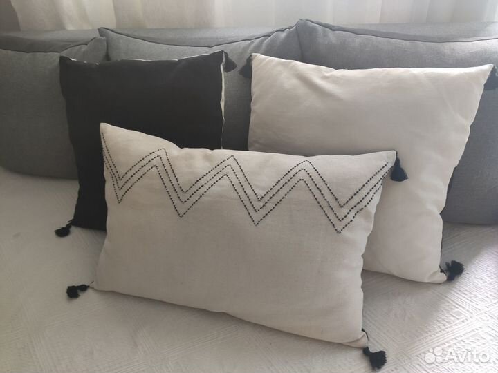 Подушки декоративные с кисточками 