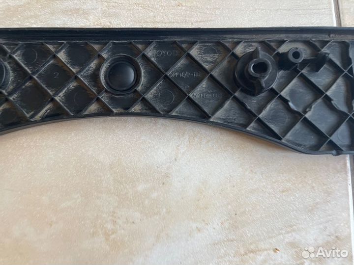 Площадка номера Toyota Camry V70 С 2014 По 2018