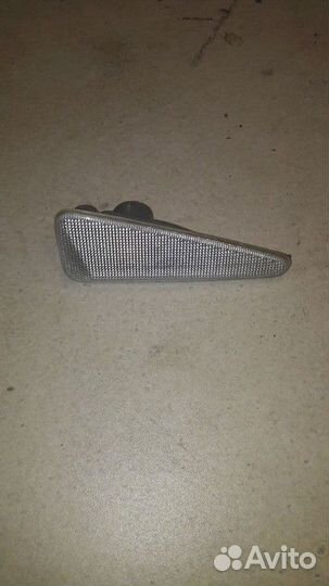 Повторитель указателя поворота левый