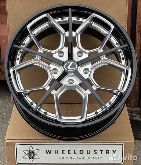Кованые двусоставные диски R22 Lexus LX570