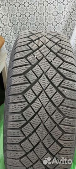Continental ContiVikingContact 7 215/65 R17 103T