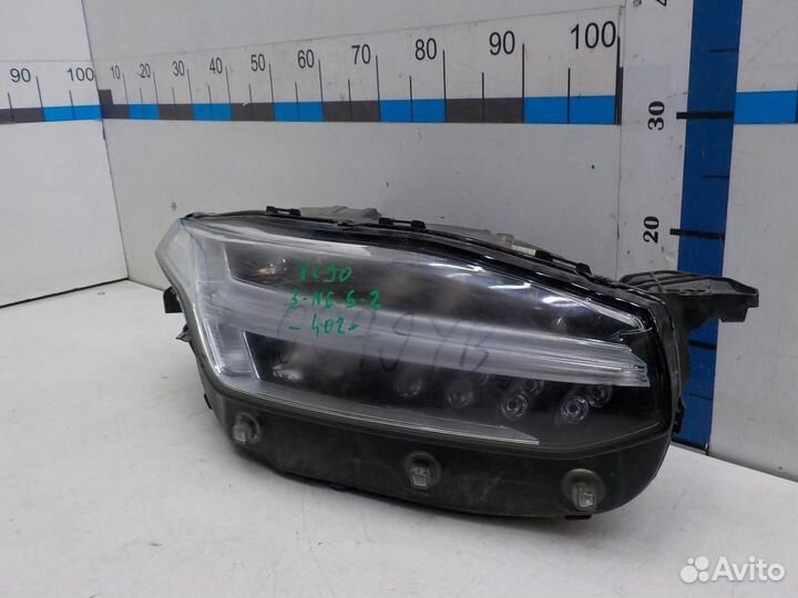 Фара правая Volvo XC90