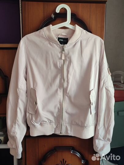 Бомбер женский