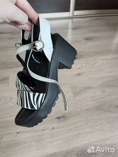 Босоножки 38 размер