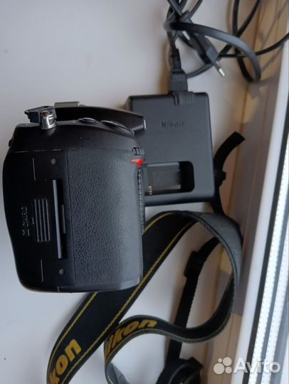 Продам nikon7000 и обьективы