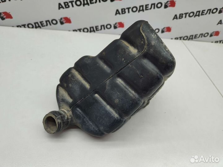 Резонатор воздушный Nissan Primera P11 1998 г.в