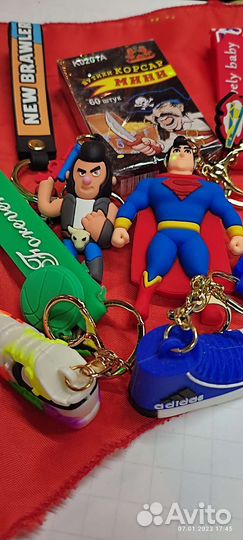 Брелки новые смотрите фото и описание спасибо