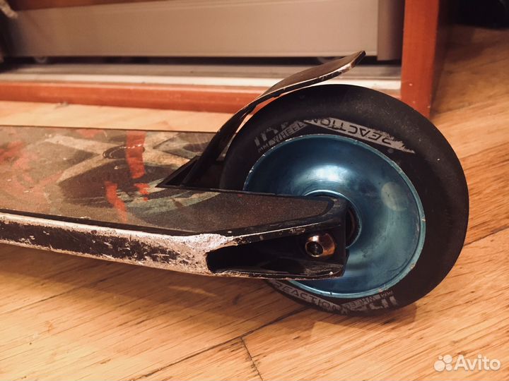 Трюковой самокат reaction stunt2 черный/синий