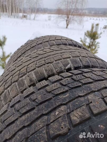Dunlop SP Winter Ice 01 235/65 R17 108T