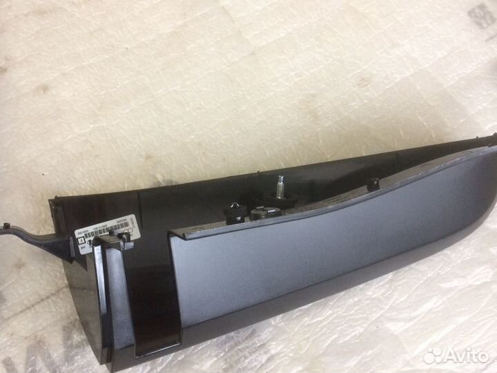 Накладка фонаря заднего правого оригин LADA Largus