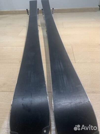 Горные лыжи atomic