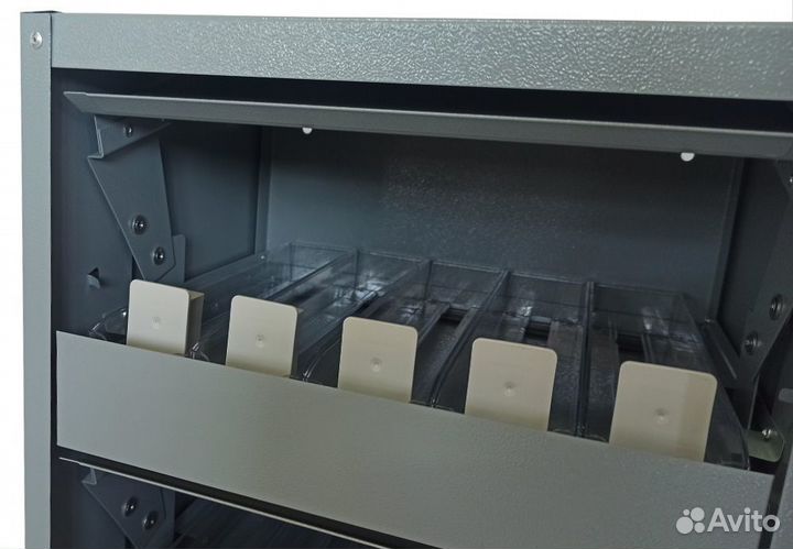 Диспенсеры и полки для сигарет