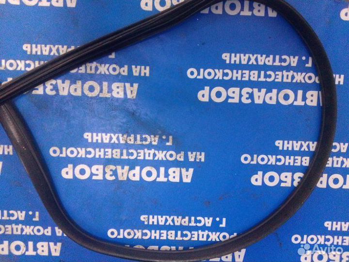 Уплотнительная резинка кузова Citroen Berlingo 2