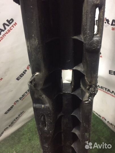 Усилитель бампера передний Peugeot 306 универсал 1