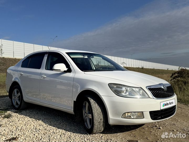 Skoda Octavia 1.6 МТ, 2011, 282 000 км