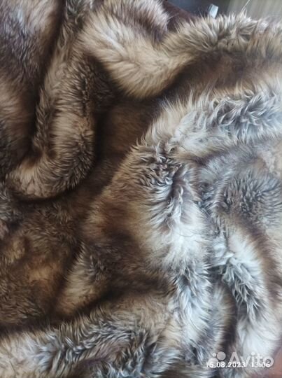 Покрывало из искусственного меха (волк)