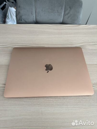 Apple MacBook Pro 13