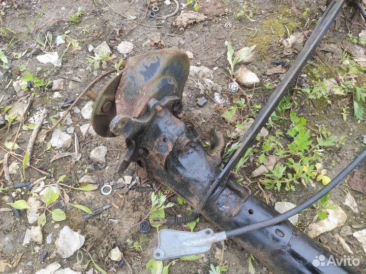 Балка подвески задняя Nissan Almera N15